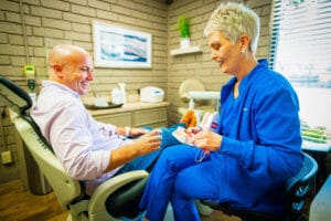 How to Care for Your Teeth After Getting Dental Veneers