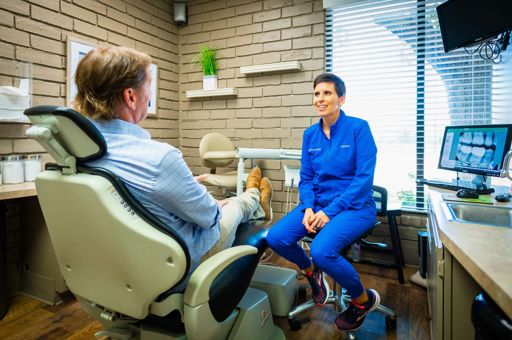 Staff-Candids-Endicott-Dental-Broken-Arrow-OK-Dentist-2021-65